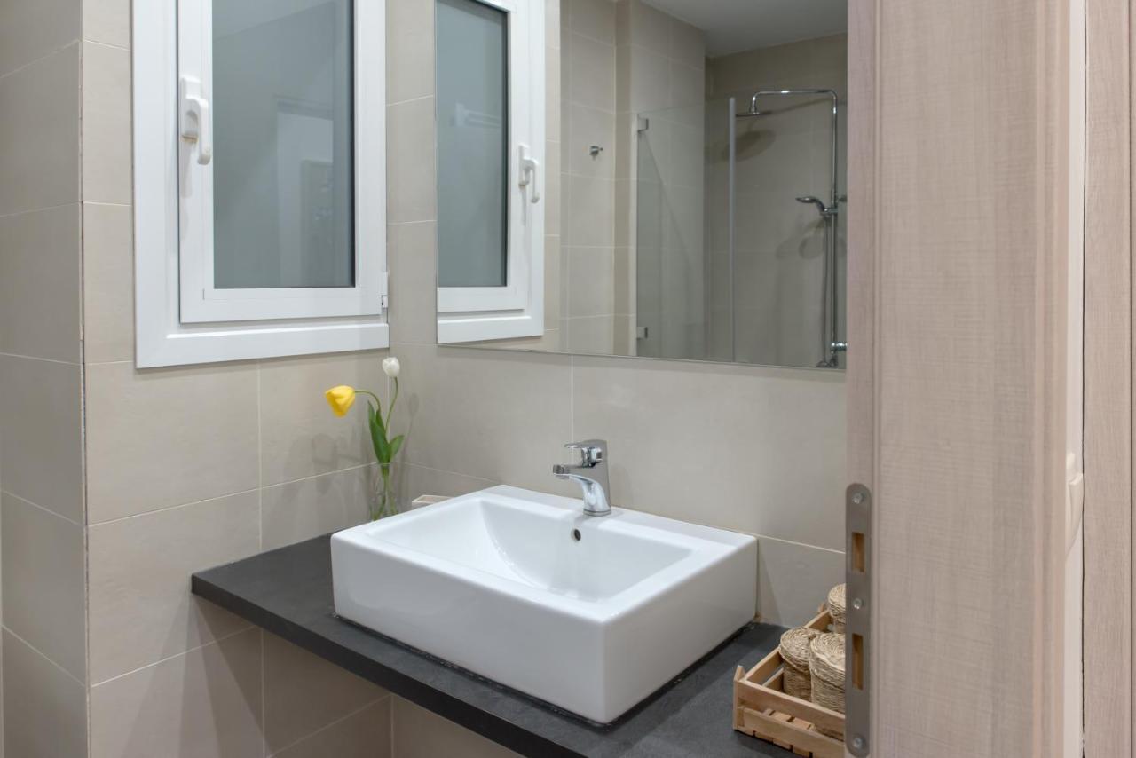 Amazing Apartment 2 Min To Acropolis เอเธนส์ ภายนอก รูปภาพ